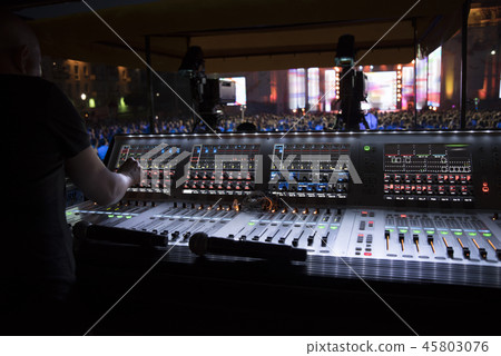 sound equipment at the concert 45803076
