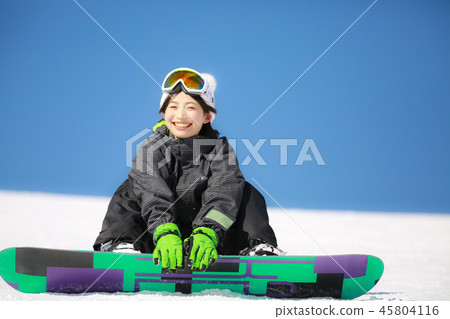 一個女人滑雪 一個女人滑雪 45804116