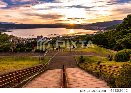 《Nagano Prefecture》 Sunset view of Lake Suwa, Tateishi Park 45808642