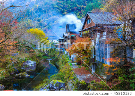 Autumn leaves at first glance Eighth scenery Nakatsu City Shinkansen, Oita Prefecture Autumn leaves at first glance Eighth scenery Nakatsu City Shinkansen, Oita Prefecture 45810183