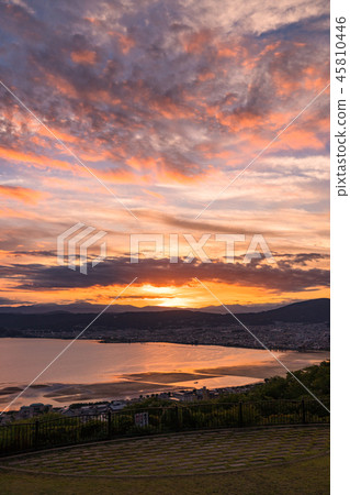 《Nagano Prefecture》 Sunset view of Lake Suwa, Tateishi Park 45810446