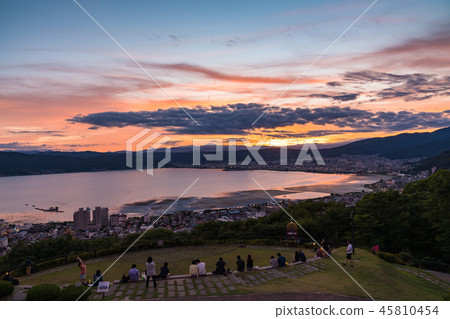 《Nagano Prefecture》 Sunset view of Lake Suwa, Tateishi Park 45810454