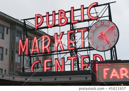 pike place market,Seattle,Washington,usa. 02/06/17 45811937