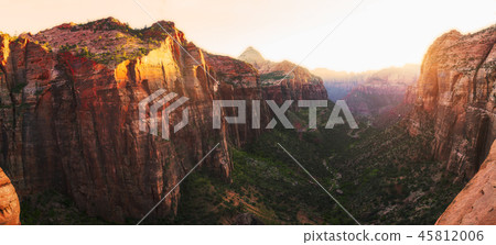 Canyon Overlook in Zion national park,Utah,Usa. 45812006