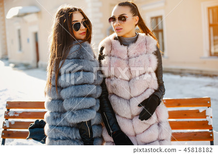 lyxury girls lyxury girls 45818182