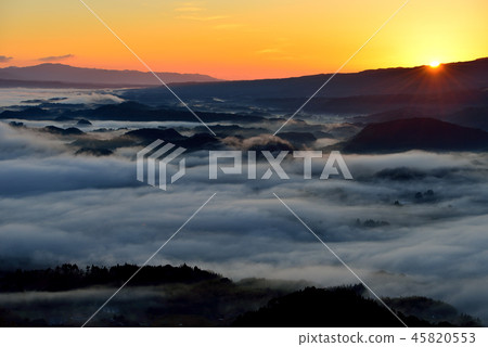 The sea of clouds in Kukuto basin 45820553