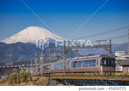 [Fujisan Odakyu Line Express Romance Car 30000] 45820725