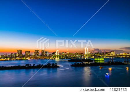 Beautiful architecture building cityscape of tokyo city with rainbow bridge Beautiful architecture building cityscape of tokyo city with rainbow bridge 45825785