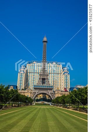Beautiful eiffel tower landmark of parisian hotel and resort in macau city 45825977