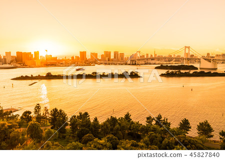 Beautiful architecture building cityscape of tokyo city with rainbow bridge 45827840
