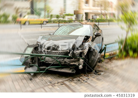  Traffic accident 45831319