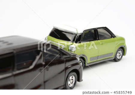 Driving image 45835749