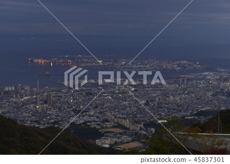 Kobe after sunset as seen from Rokkosan Tenzandai Kobe after sunset as seen from Rokkosan Tenzandai 45837301