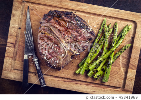 Barbecue dry aged Wagyu Porterhouse Steak with gre Barbecue dry aged Wagyu Porterhouse Steak with gre 45841969