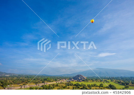 特奧蒂瓦坎遺體 45842906