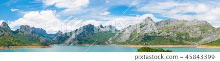 Panoramic view of mountains of Picos de Europa 45843399