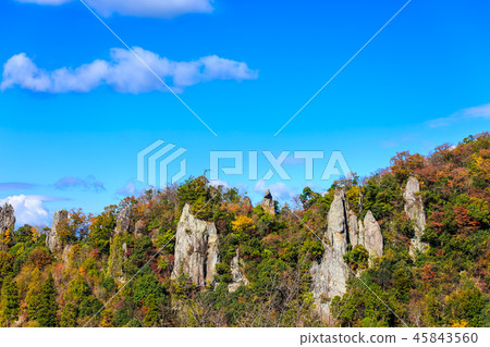 Autumn leaves in the view of Tate Haneda [Urayamakei, Nakatsu City, Oita Prefecture] 45843560