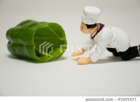 娃娃和青椒 45845971