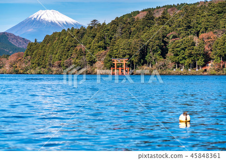 Mountain Fuji, Lake Ashi with Hakone temple Mountain Fuji, Lake Ashi with Hakone temple 45848361