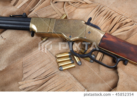 Wild west period repeating rifle with ammunition Wild west period repeating rifle with ammunition 45852354