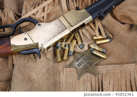 Wild west period repeating rifle with ammunition Wild west period repeating rifle with ammunition 45852361