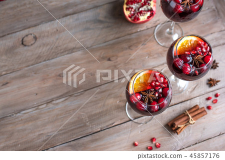 Red Cranberry Sangria 45857176
