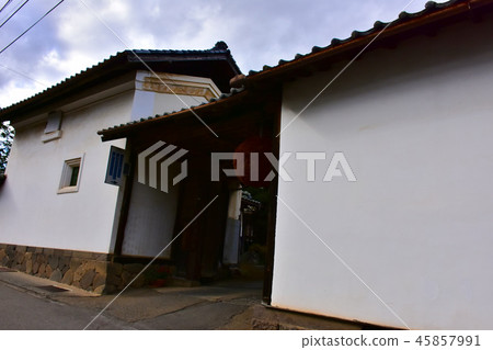 The scenery of the former Nakayama road storehouse of Motai well The scenery of the former Nakayama road storehouse of Motai well 45857991