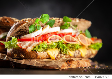 Classic BLT sandwiches Classic BLT sandwiches 45869978