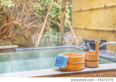 戶外浴室圖像 戶外浴室圖像 45871578