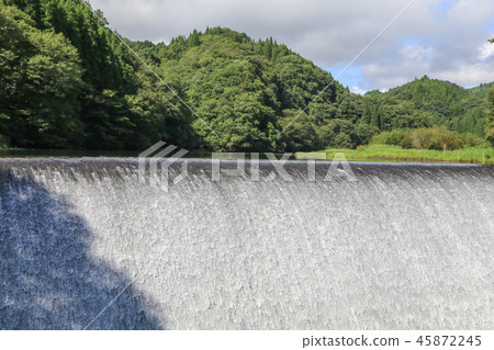 White water dam 45872245