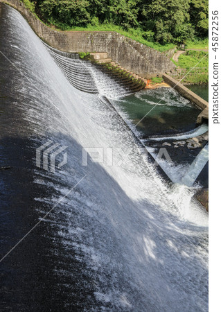 White water dam 45872256