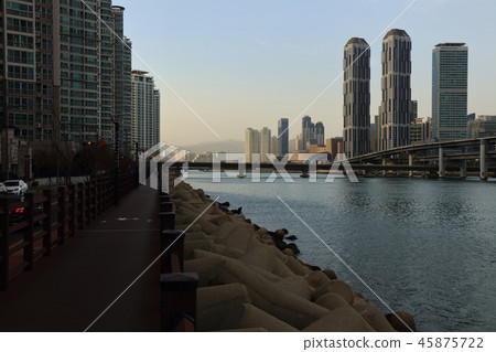 Centum City 45875722