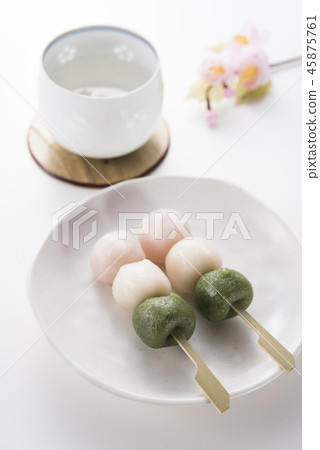 Sakurayu and Hanami Dango 45875761