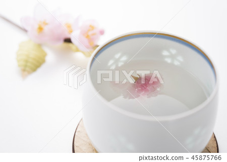 Sakura Sakura 45875766