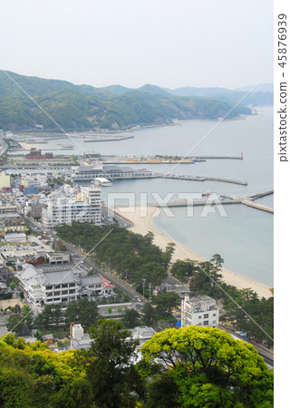 從Awajishima Kushimoto城堡看見的Kushimoto市看法 從Awajishima Kushimoto城堡看見的Kushimoto市看法 45876939