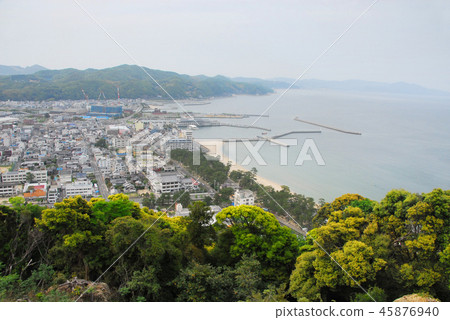 從Awajishima Kushimoto城堡看見的Kushimoto市看法 從Awajishima Kushimoto城堡看見的Kushimoto市看法 45876940