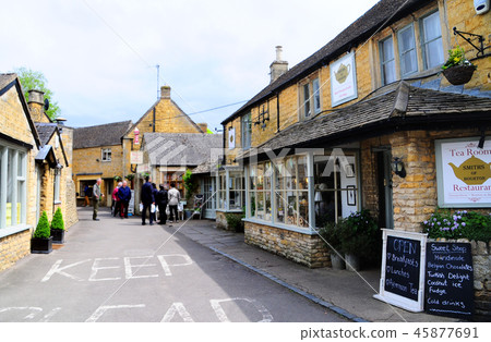 The pretty town of the Cotswolds 45877691