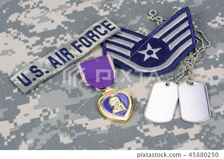 Purple Heart award with dog tags  45880250