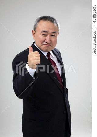 人 人 45880603
