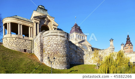 Side view of Chrobry Embankment in Szczecin. 45882266