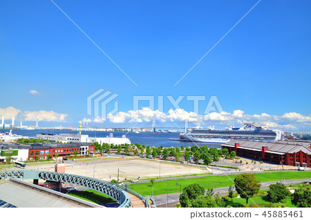 Red brick warehouse and diamond princess 45885461