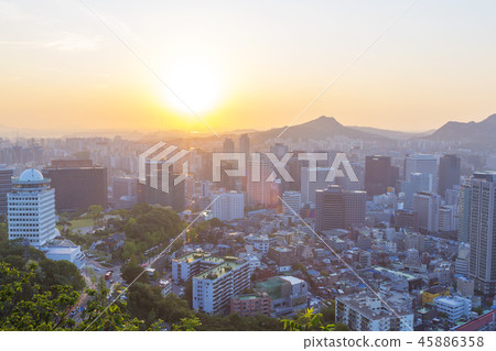 韓國首爾,南山,首爾市中心,日落 韓國首爾,南山,首爾市中心,日落 45886358