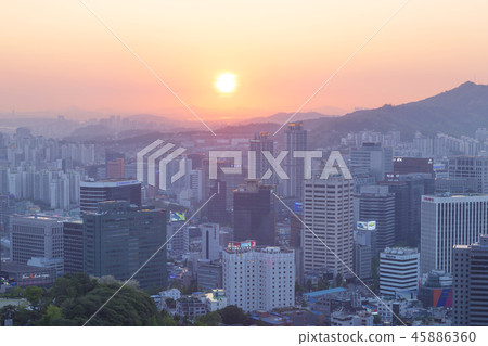 韓國首爾,南山,首爾市中心,日落 韓國首爾,南山,首爾市中心,日落 45886360