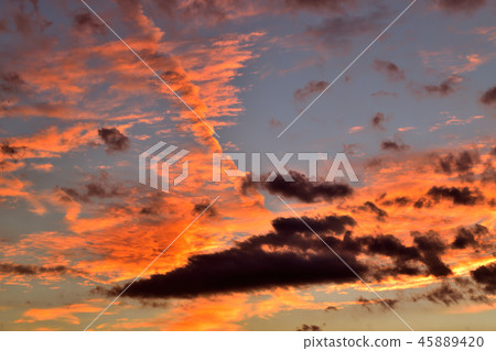 Sunset sky seen from Yokohama 45889420