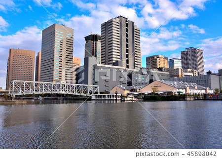 Tennozu Canal, Bridges and Skyscrapers Tennozu Canal, Bridges and Skyscrapers 45898042