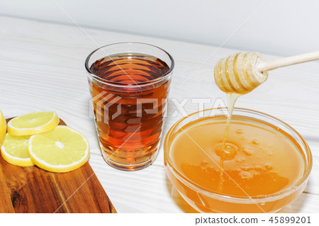 Honey and lemon. the natural medicine 45899201
