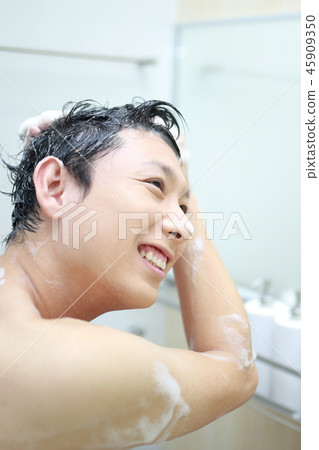 Bathing (Bathroom Bathroom Wash Clean People Relax Male Refreshment Pleasure Refreshment Papa) Bathing (Bathroom Bathroom Wash Clean People Relax Male Refreshment Pleasure Refreshment Papa) 45909350