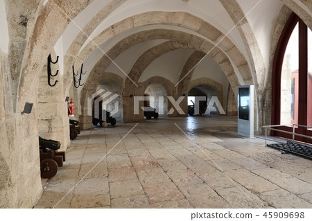 貝倫塔的堡壘 45909698