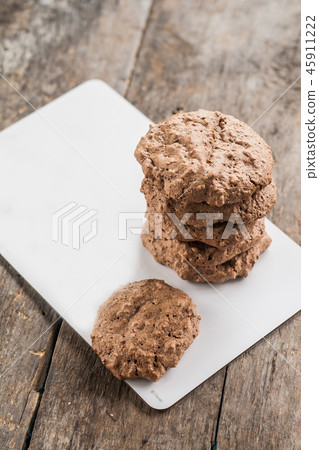 chocolate chip cookies, meringue with cracks  45911222