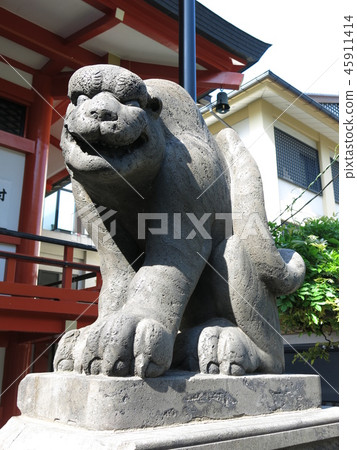 The stone tiger which remains in the good country temple of Kagurazaka 45911414